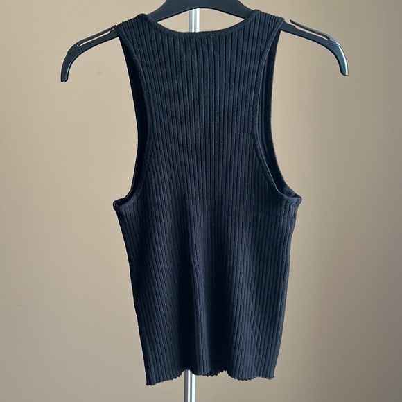 Calvin Klein Ribbed Scoop Neck Button Tank Top - Picture 5 of 6